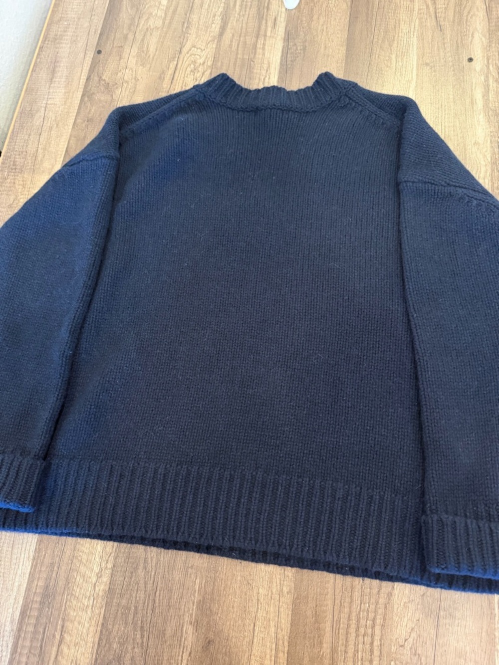 Sablyn CORA 100% CASHMERE SCOOP NECK SWEATER | MIDNIGHT NAVY Women’s L/XL - Picture 8 of 11